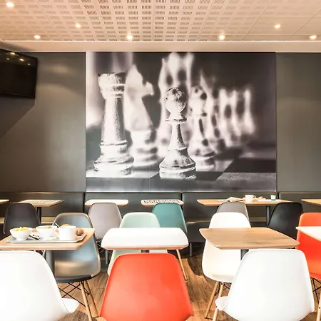 Hotel Ibis Centre Bastide Bordeaux