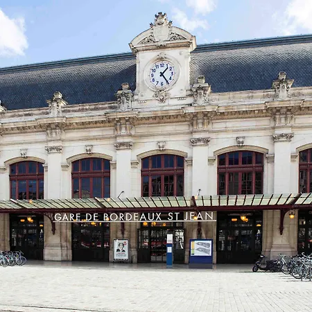 Ibis Centre Bastide Bordeaux
