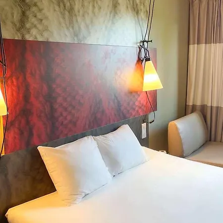 Hotel Ibis Centre Bastide Bordeaux