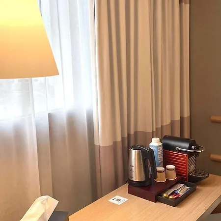 Ibis Centre Bastide Bordeaux