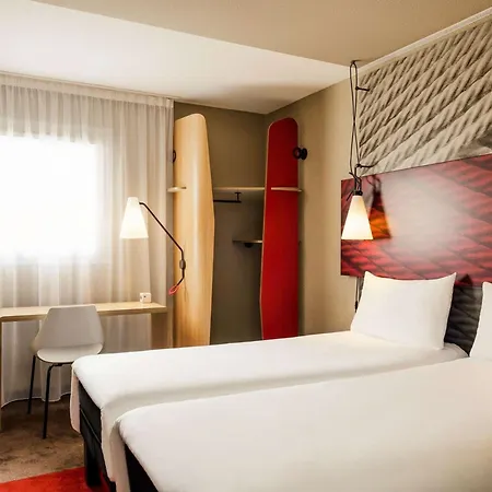 Ibis Centre Bastide Hotel Bordeaux