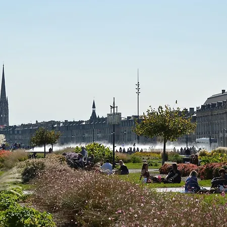 Ibis Centre Bastide Bordeaux